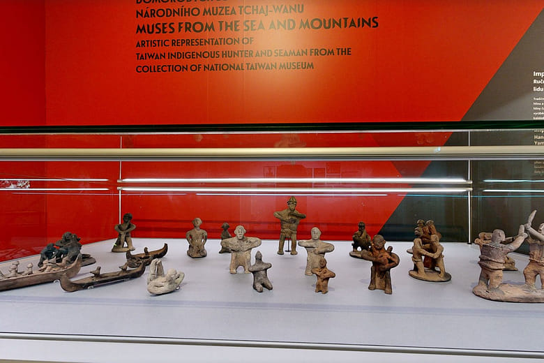 Improvisation: Handmade Pottery Figurines of the Yami (Tao) People 2