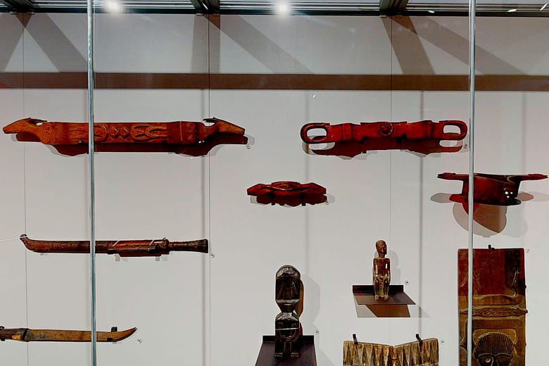 Stylistic Expressions: Hunters' and Seamen’s Artifacts(21-24)