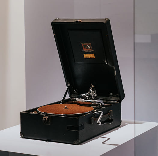 HMV 102 Portable Gramophone
