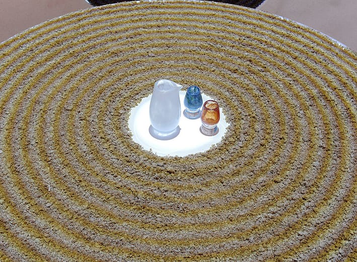 冬至系列：紅酒杯、藍酒杯、白酒壺 Winter Solstice Collection: Sake Carafe and Cup Set