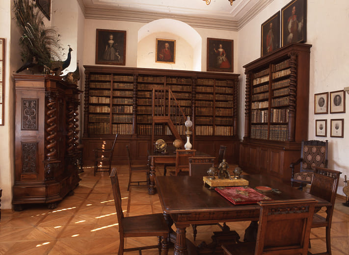 學習：城堡圖書館