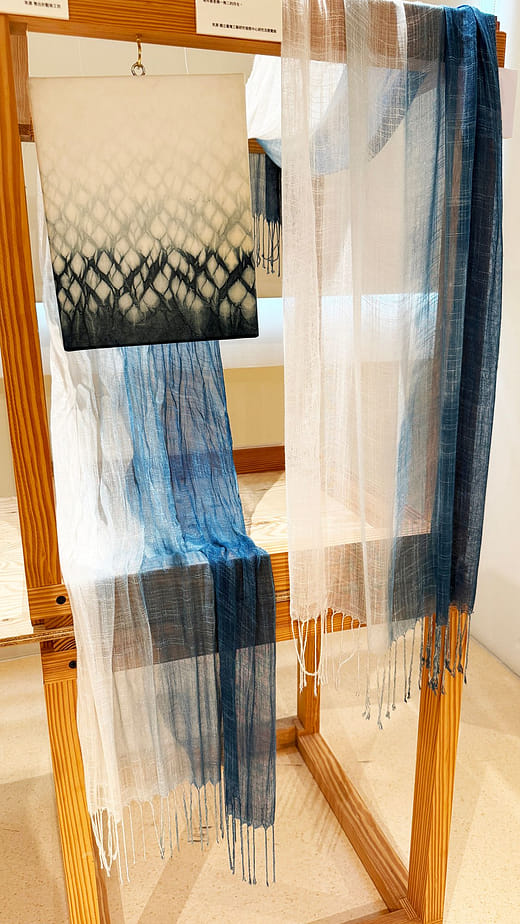 魚鱗紋藍染畫框