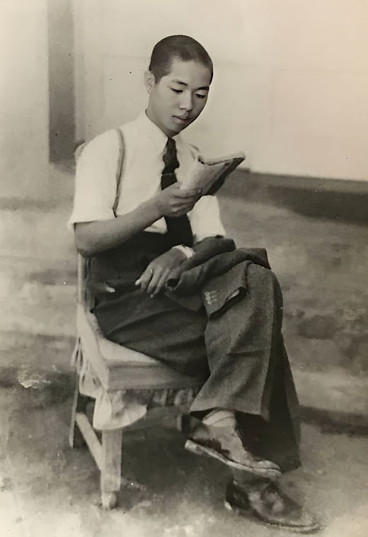 著名音樂人莊啟勝16歲時的獨照