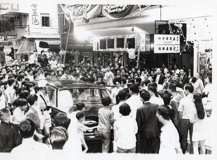 楊燕為香港鏞記剪綵盛況