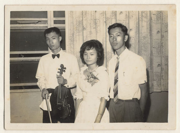 藝專時期〈生於漁港－人格養成與教育〉