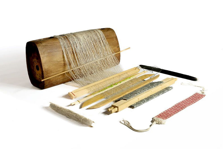 水平式背帶腰織機