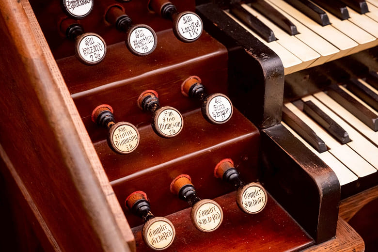 選擇聲音的秘密機關｜管風琴音栓(Stops)