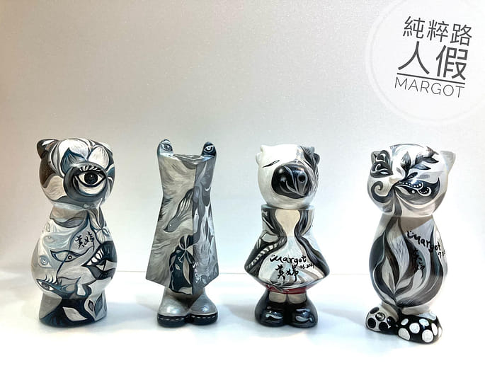 感動生肖系列 Smiling Gentleman