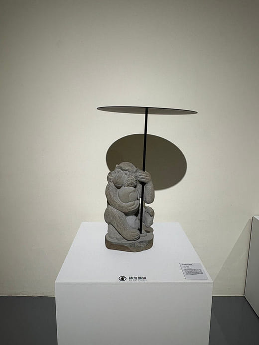 耍猴戲系列-邊桌