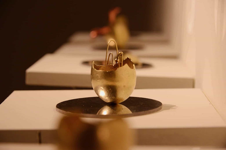 竊竊私語的一座森林/談情說愛的一缽湖泊