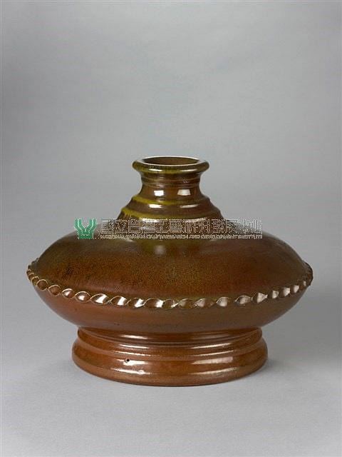 The Disc-like Bottle