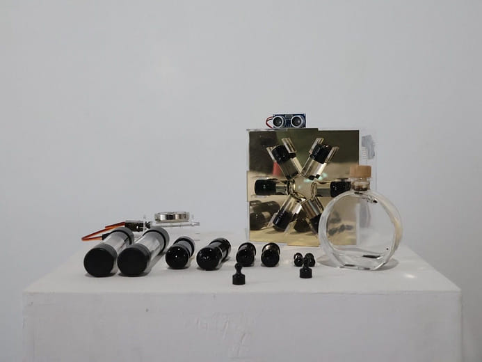 磁的對話形式  Magnetic Dialogue Form