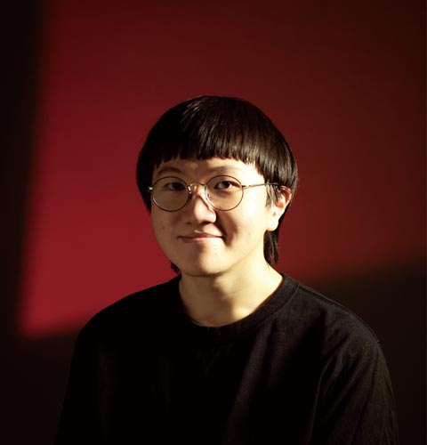 江易秦