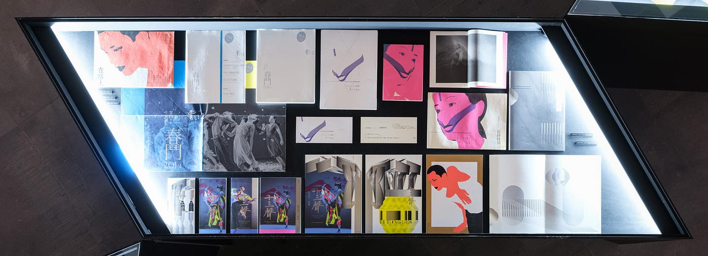 何佳興作品展示桌