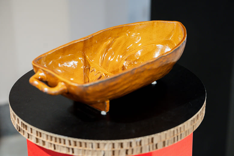 TRADITIONAL CHILD-SHAPED BAKING MOULD