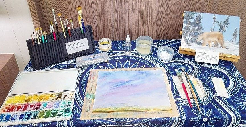 共同創作（ 凍原北極熊）的桌面