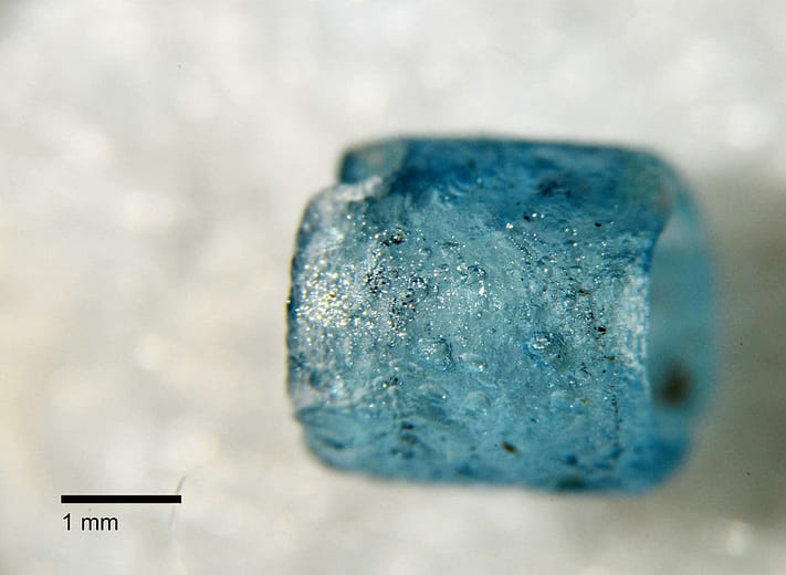 淇武蘭考古遺址出土玻璃珠