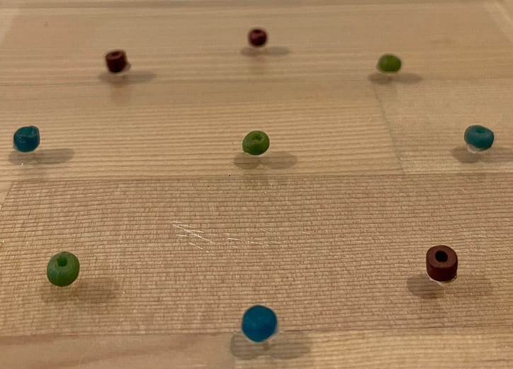 短圓柱各色玻璃珠
