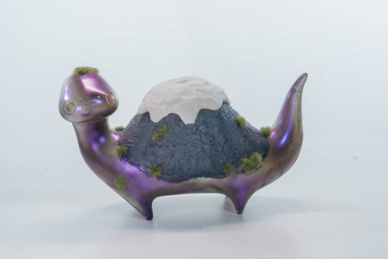 雪山裡的富士山雷龍