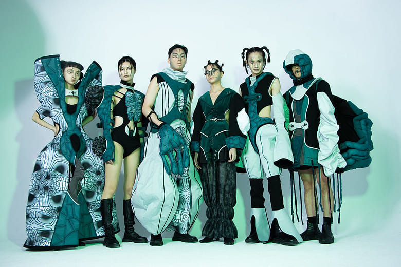 第七類接觸 - Close encounters of the seventh kind