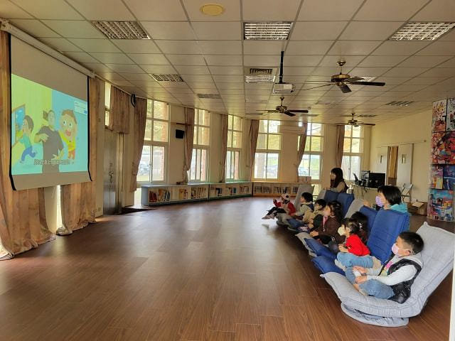 我們用五官聽故事