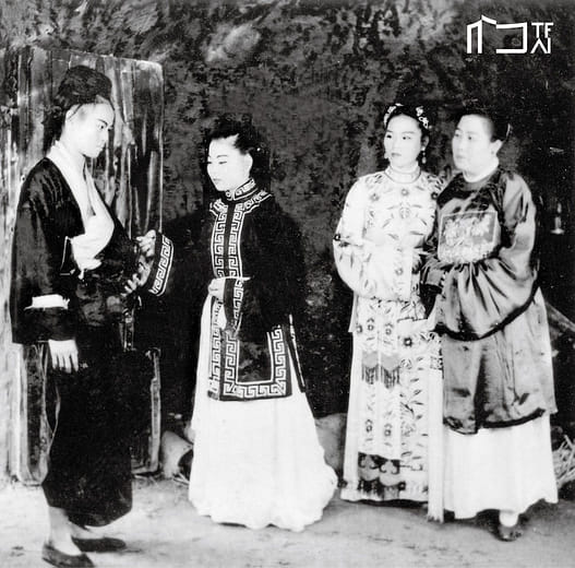 《薛平貴與王寶訓》電影劇照，1955年