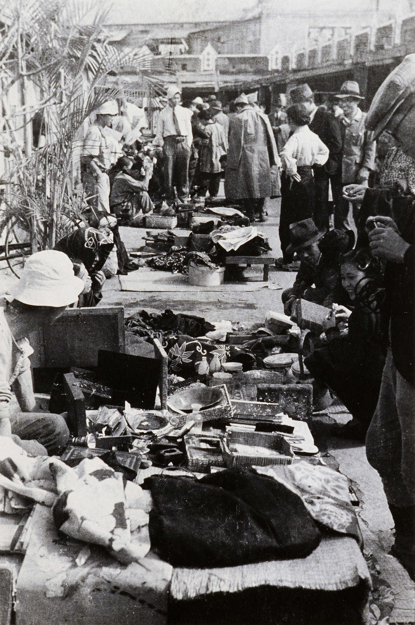 戰後在臺日人拍賣家當 The End of an Era