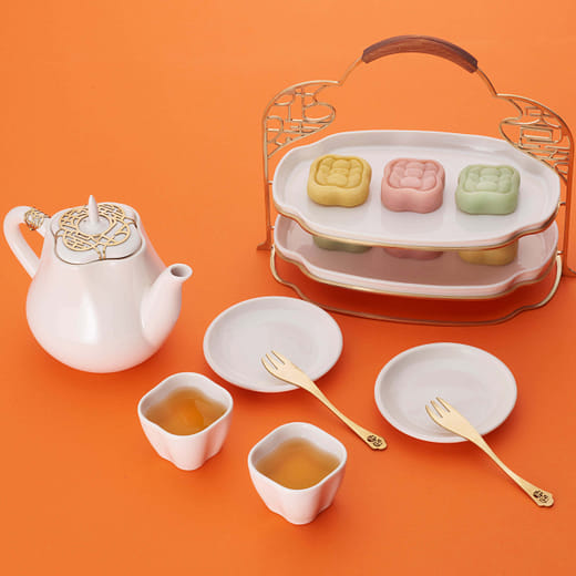 花時寄語 Tea Set and Sweet Bean Paste Cake