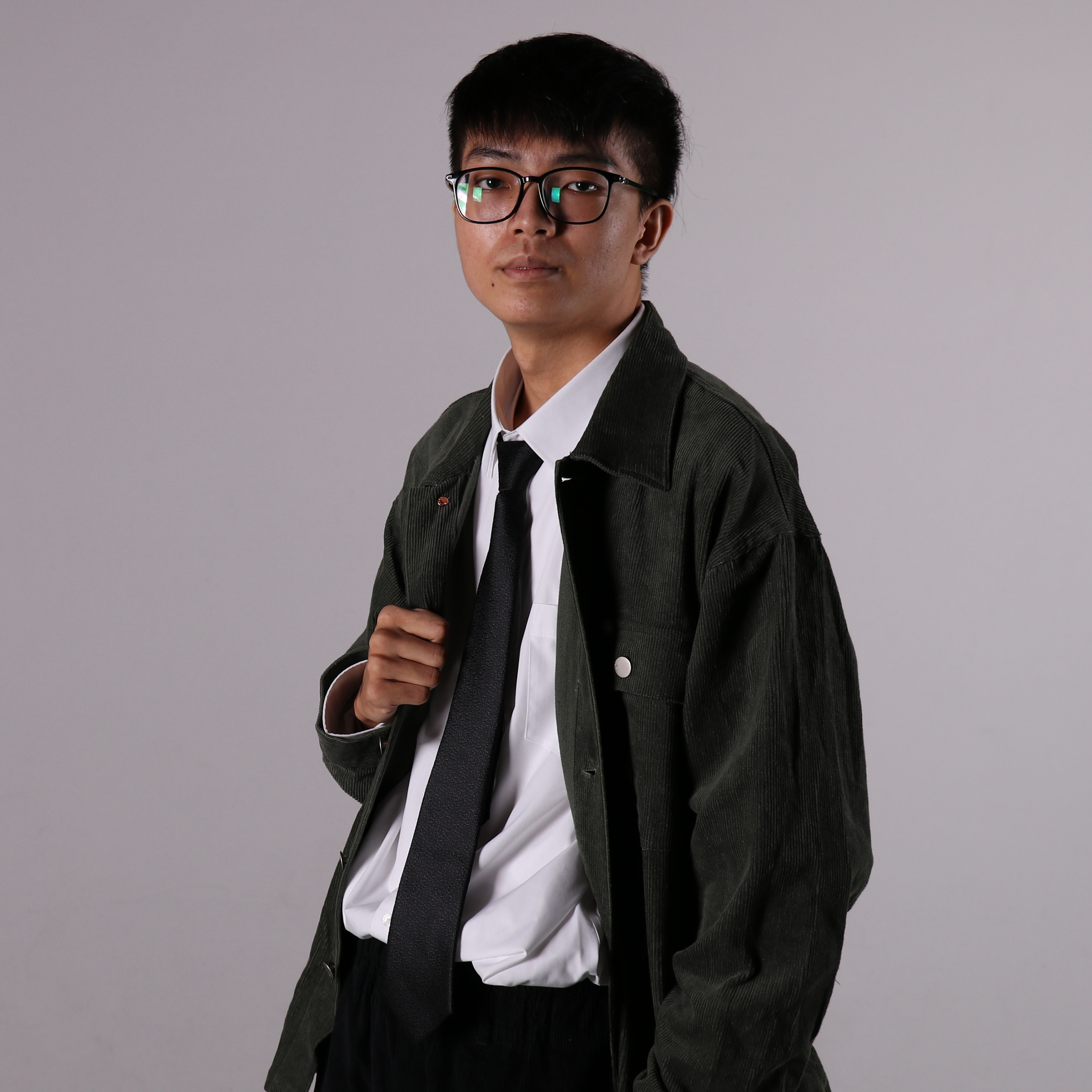 周弘翔