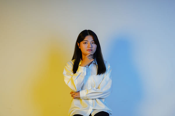何佩芳