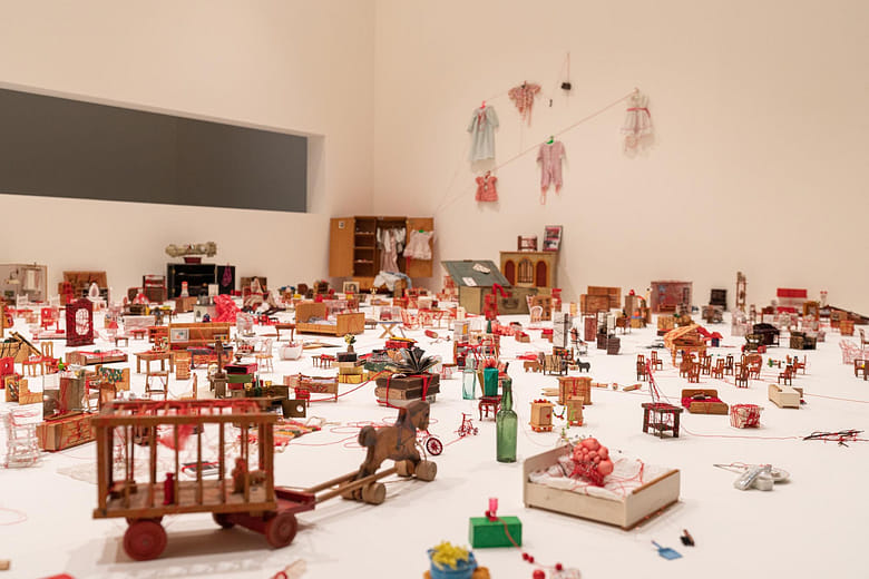 繫著微小記憶 Connecting Small Memories