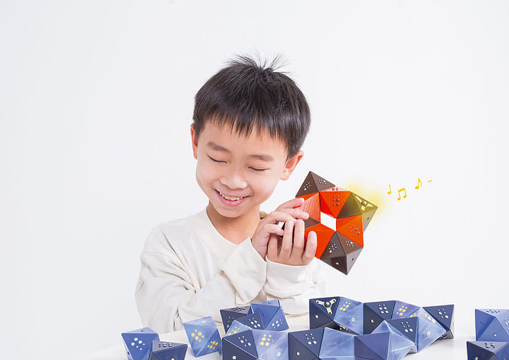 圍樂 - Happiness Surround