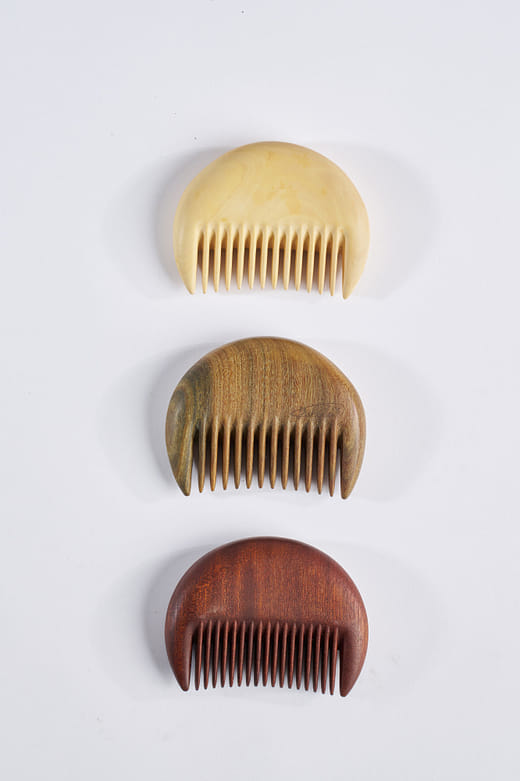 《妹妹頭》原木按摩梳 “Mei-Mei Head” Wooden Massage Comb