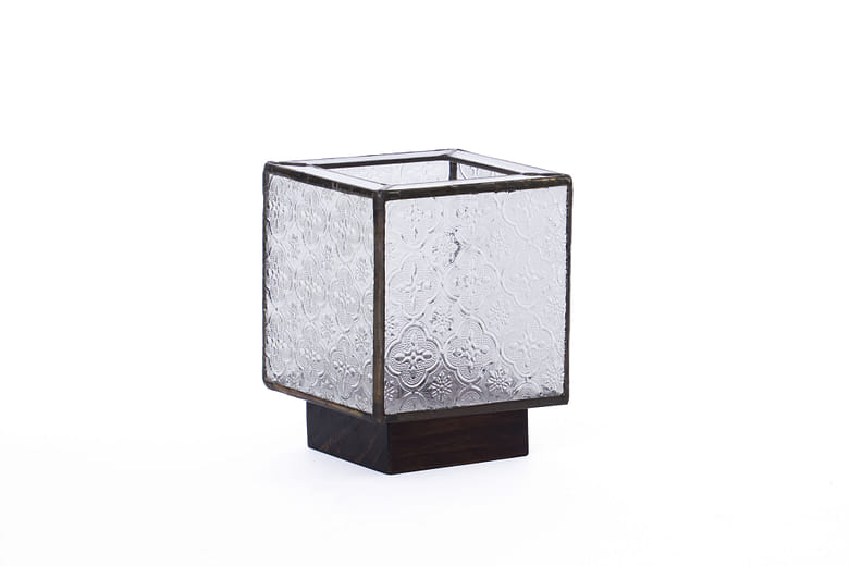 褶光海棠花玻璃 Pleated Light: Begonia Glass