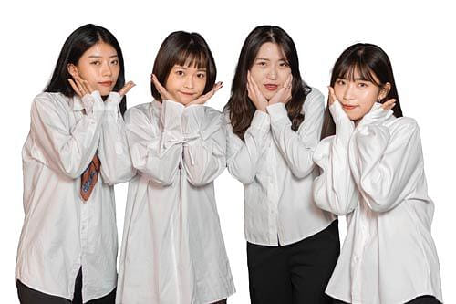 戴紹伃、楊芷潔、王予彤、翁敏