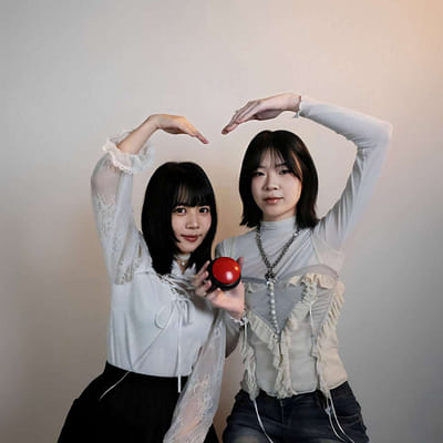 王語娟、金允心