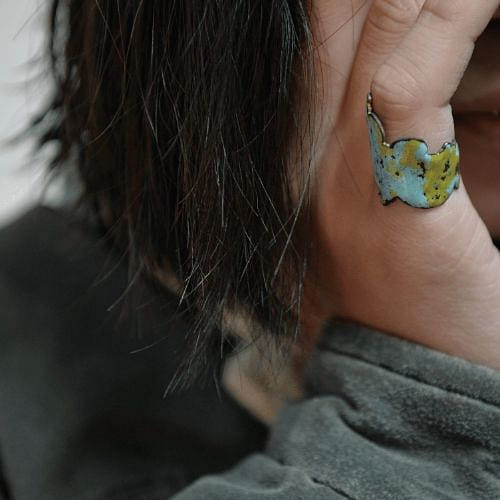 朦朧卻得以辨識的