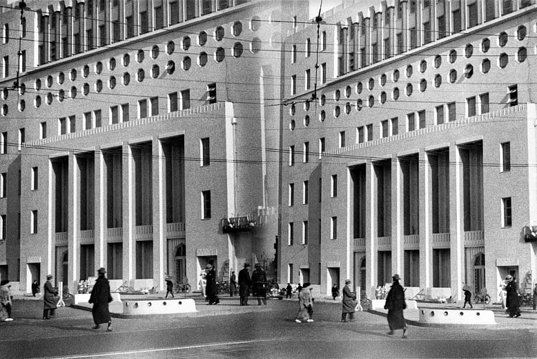 Stereoscopic Photography: Street