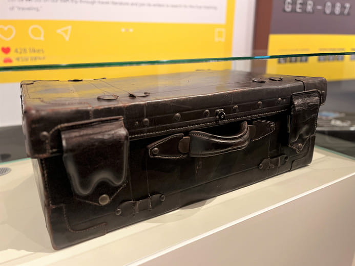 尹雪曼皮製行李箱