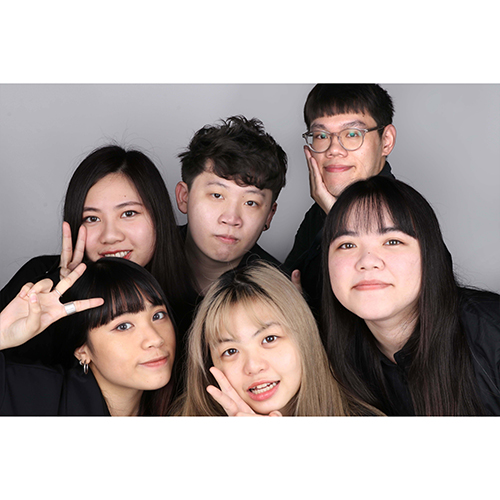 黃彥萍、劉語軒、曾鈺雁、周佳穎、楊竣翔、陳良維