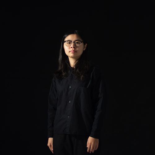 張喆瑩 CHE-YING,CHANG