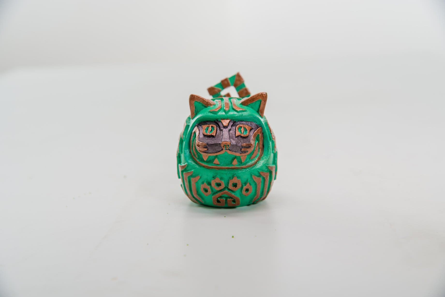 青銅達磨貓